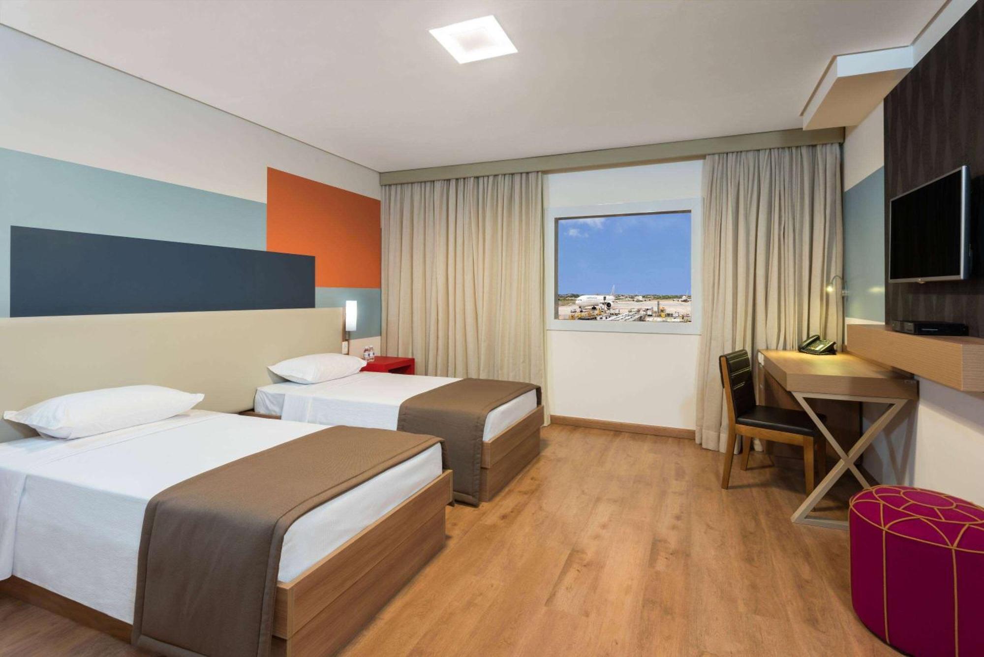 Tryp By Wyndham Sao Paulo Airport - Hotel De Transito Terminal 3 -Lado Ar - Area Restrita A Passageiros Ja Embarcados - Piso 1 Guarulhos Luaran gambar